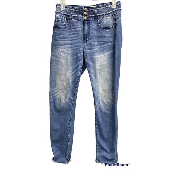 Miss Me, SZ 30, Modern High-Rise Skinny Jean - Picture 1 of 7